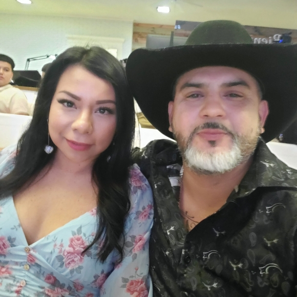 Meet your Posher, Eduardo - Picture 3 of 9